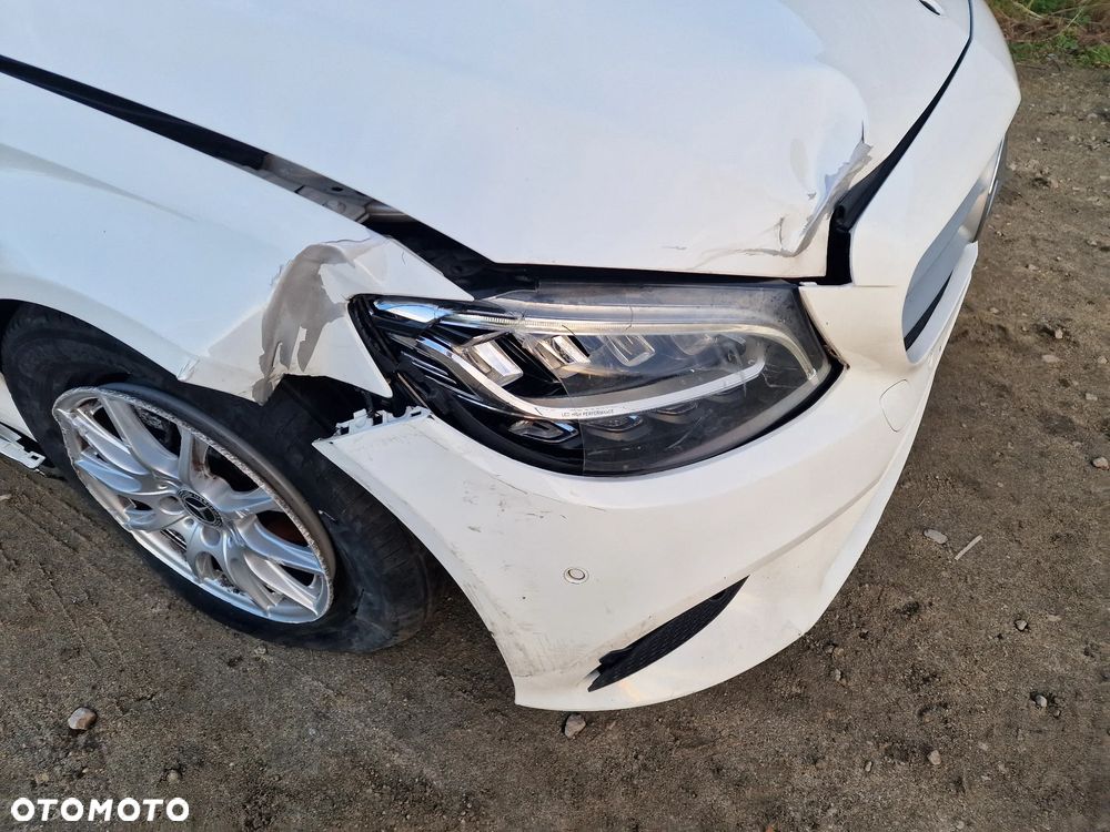 Mercedes-Benz Klasa C 180 d 9G-TRONIC Exclusive - 25