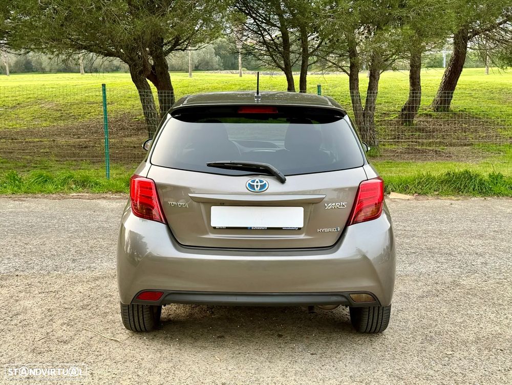 Toyota Yaris 1.5 HSD Square Collec.Bronze - 13