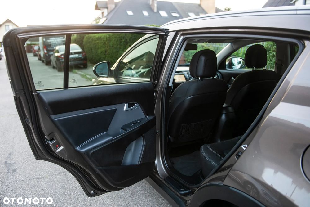 Kia Sportage 1.6 GDI 2WD Fifa World Cup Edition - 28