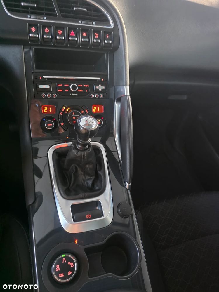 Peugeot 3008 HDi FAP 150 Allure - 26
