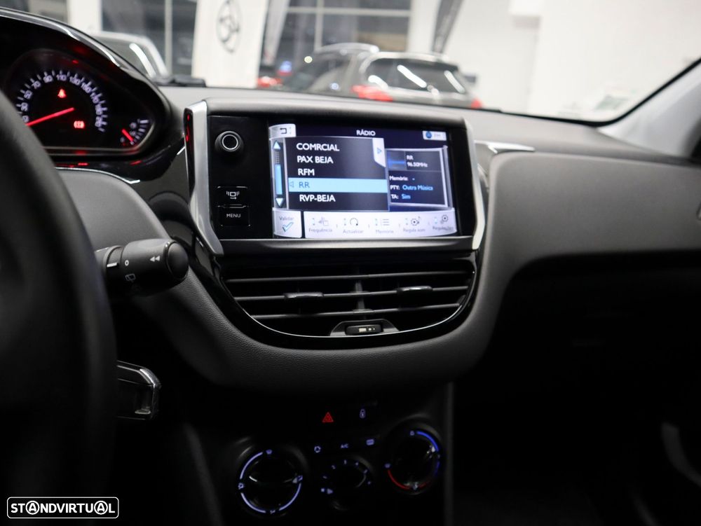 Peugeot 208 1.4 HDi Active - 17