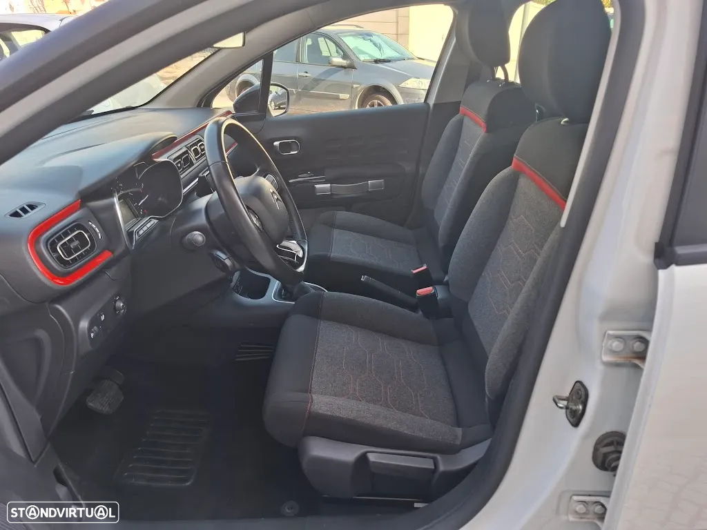 Citroën C3 1.2 PureTech Shine EAT6 - 26