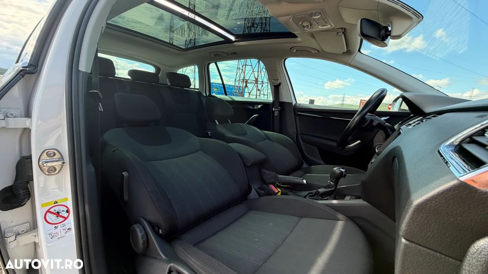 Skoda Octavia 1.6 TDI DSG Premium Edition - 16