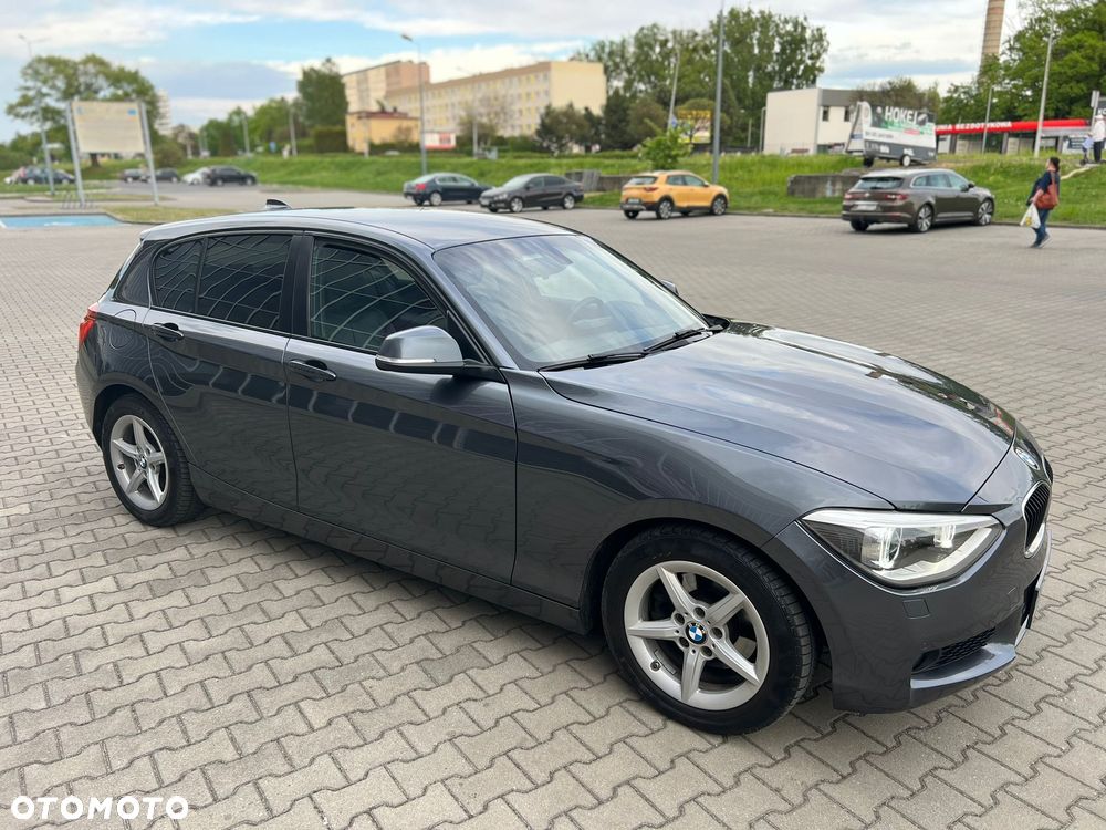 BMW Seria 1 120d - 14