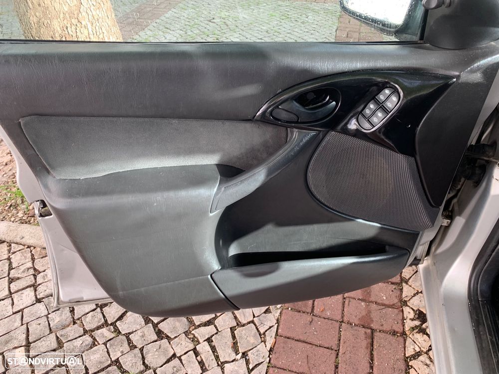 Ford Focus SW 1.8 TDdi Trend - 5