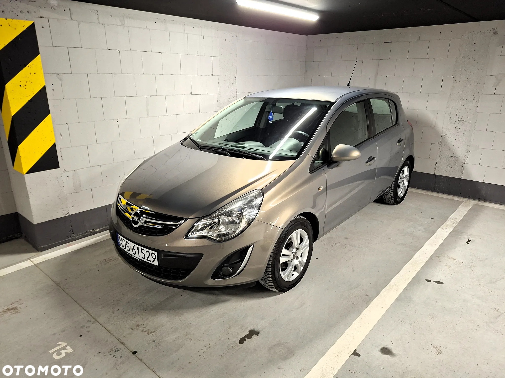Opel Corsa 1.2 16V Edition / Active - 17