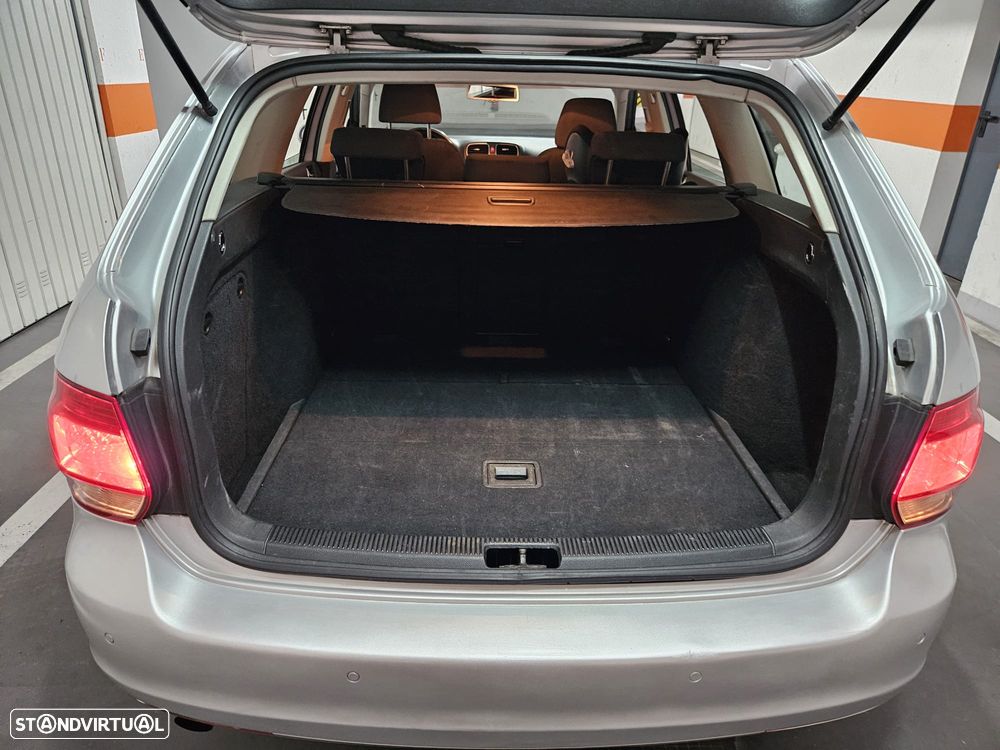 VW Golf Variant 1.6 TDi Confortline - 9