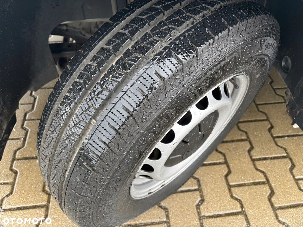 Volkswagen Crafter - 32