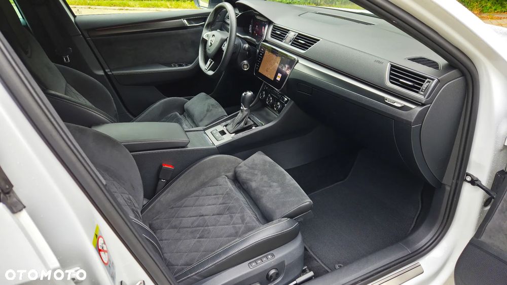 Skoda Superb 2.0 TSI 4x4 Sportline DSG - 12