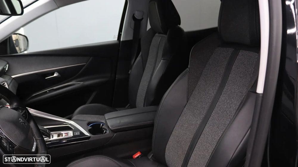 Peugeot 3008 1.5 BlueHDi Allure EAT8 - 19