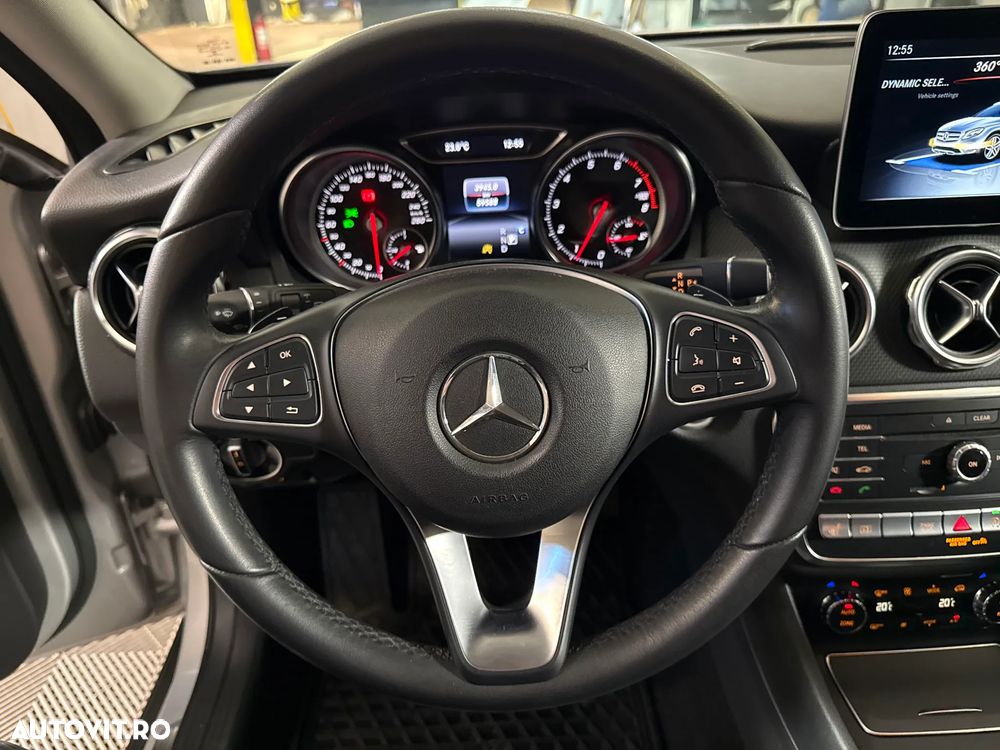Mercedes-Benz GLA - 17