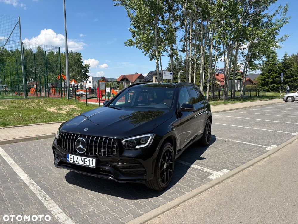 Mercedes-Benz GLC 300 e 4Matic 9G-TRONIC AMG Line - 1