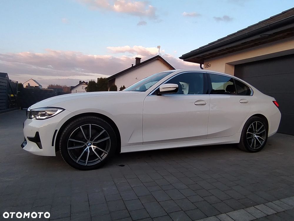 BMW Seria 3 330i Sport Line - 5