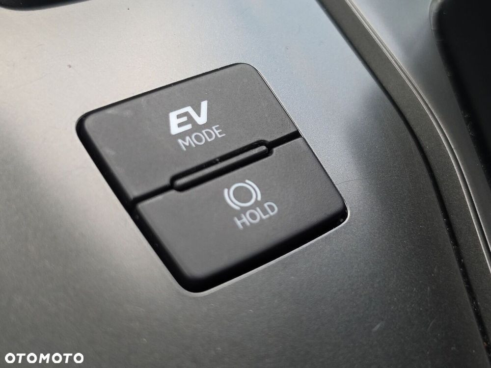 Lexus UX 300h F Sport - 27