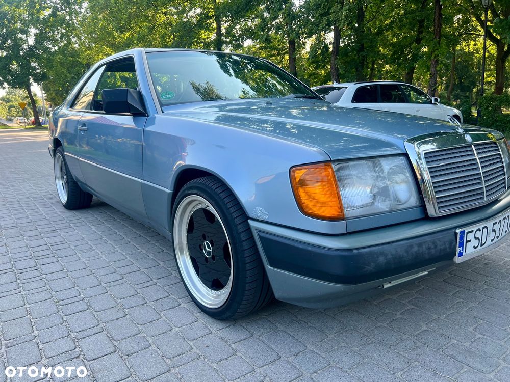 Mercedes-Benz W124 (1984-1993) - 1