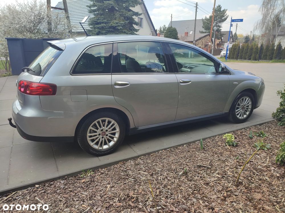 Fiat Croma 1.9 JTD Dynamic - 4