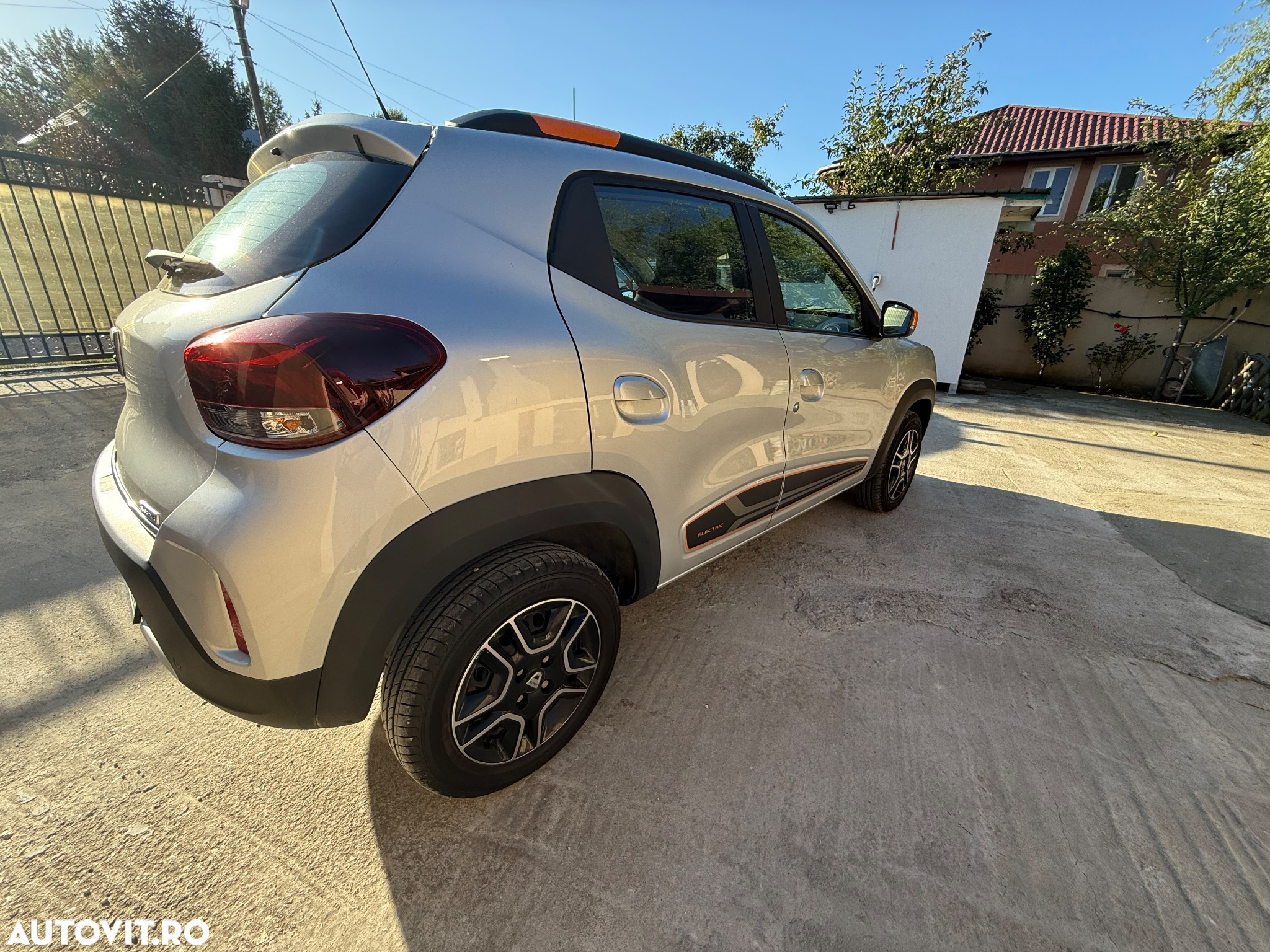 Dacia Spring - 7
