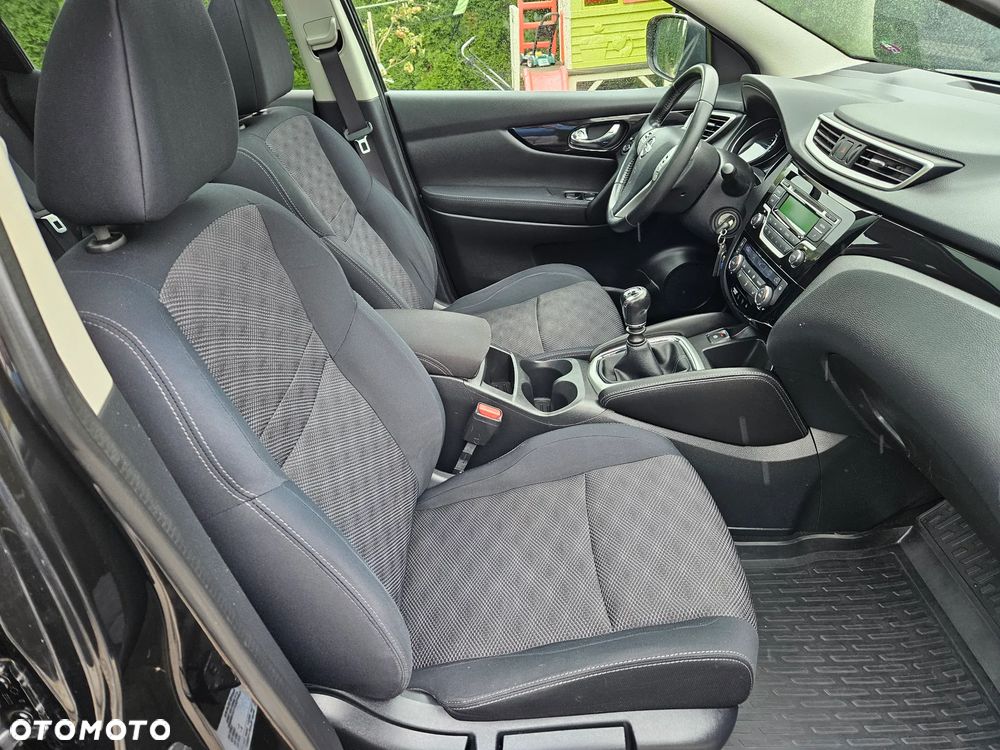 Nissan Qashqai 1.2 DIG-T Visia - 16