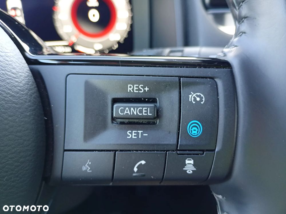 Nissan Qashqai 1.3 DIG-T mHEV N-Connecta - 16