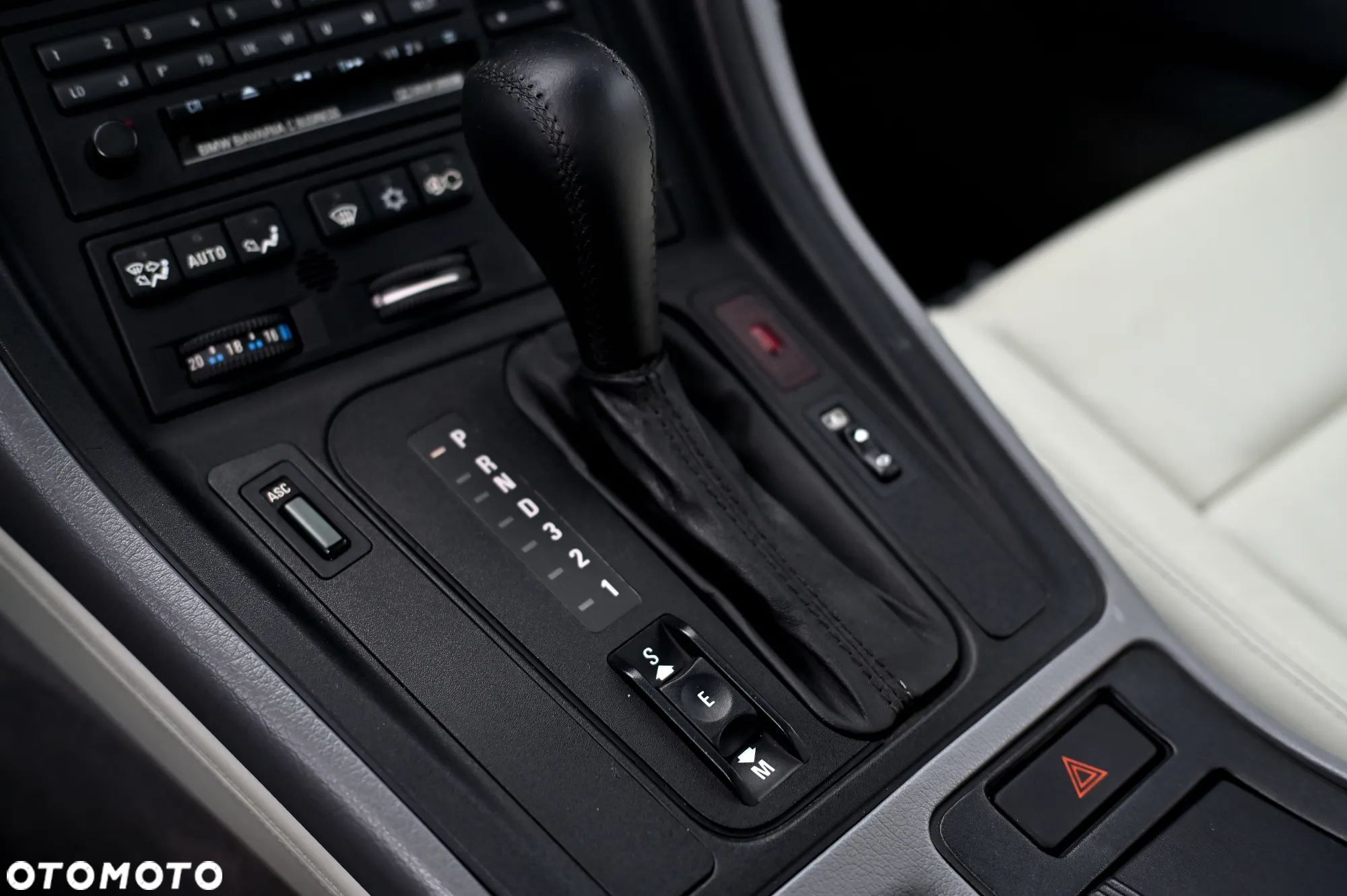 BMW Seria 8 850 Ci - 28