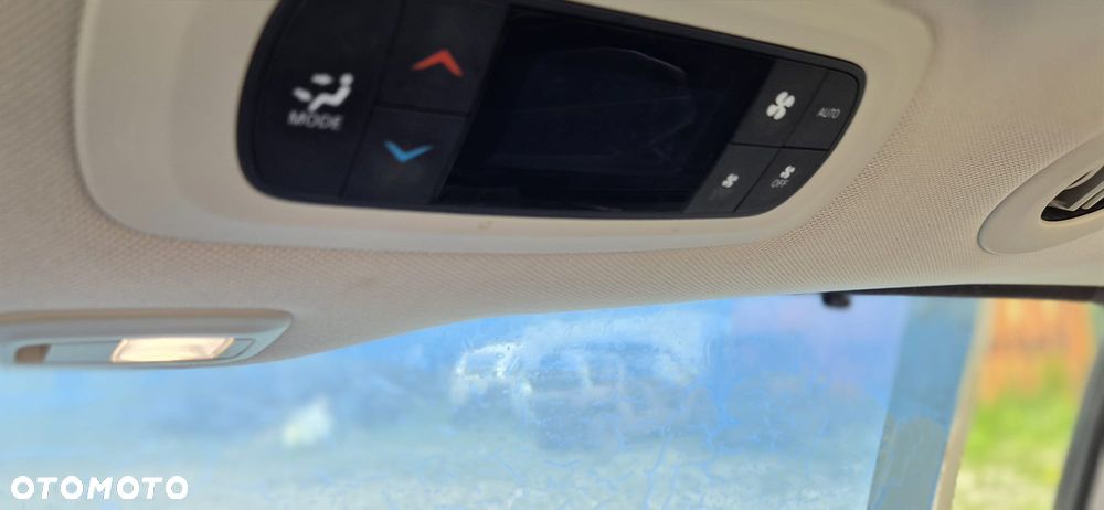 Chrysler Pacifica - 17