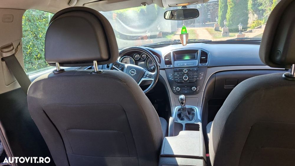 Opel Insignia 2.0 CDTI - 8
