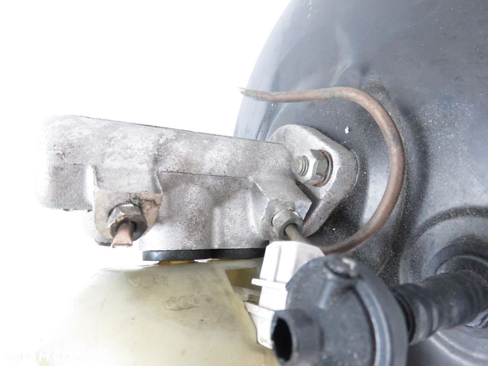 SERWO AUDI 80 B4 1.9 TDI 8A0612105C - 4