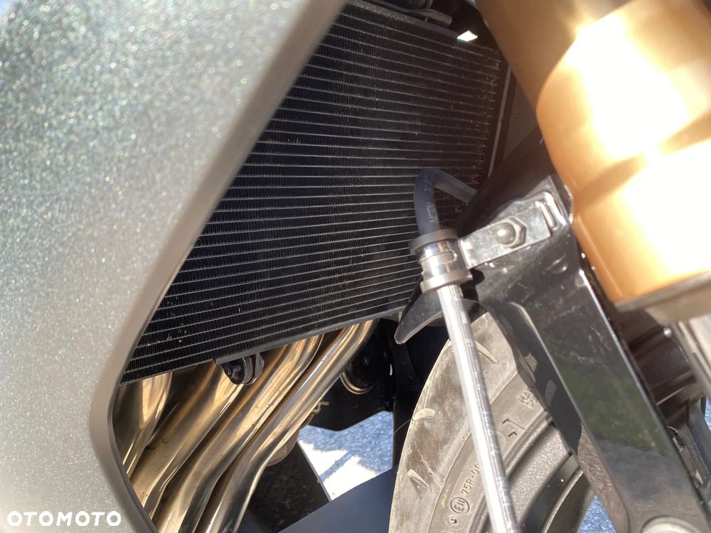 Honda CBR - 9
