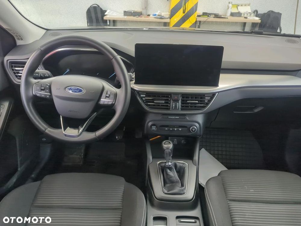 Ford Focus 1.0 EcoBoost Titanium - 6