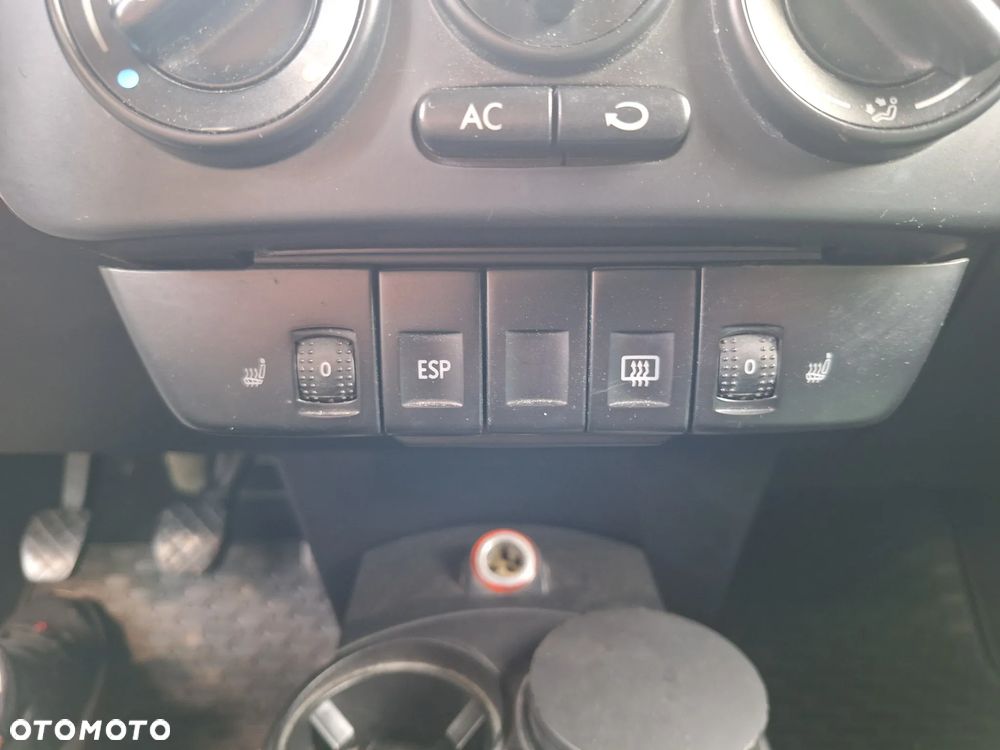 Volkswagen New Beetle 1.9 TDI DPF United - 17