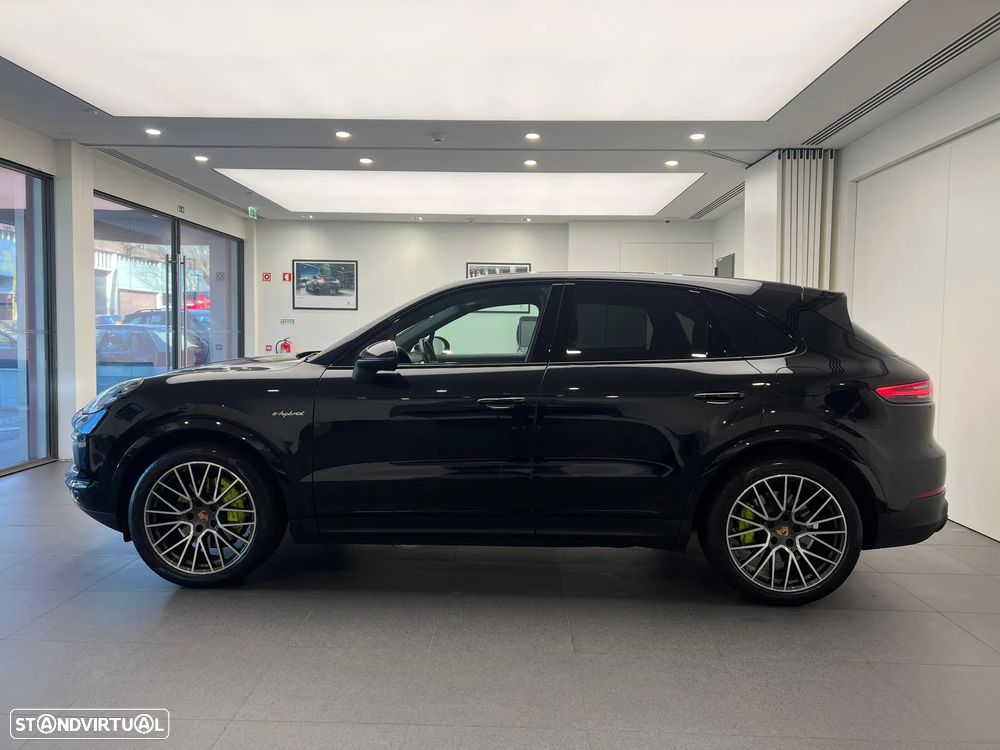 Porsche Cayenne - 2