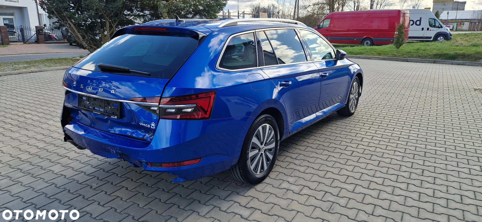 Skoda Superb Combi 2.0 TDI DSG Style - 4