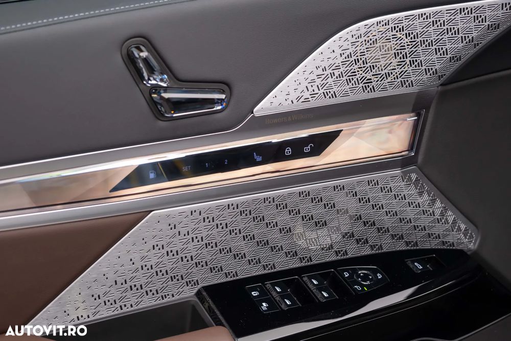 BMW Seria 7 - 24