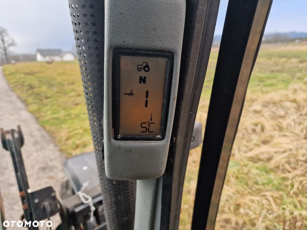 Valtra 6850-4 HiTech - 17