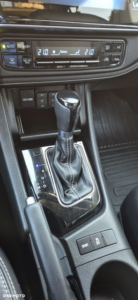 Toyota Corolla 1.6 Prestige MS - 6