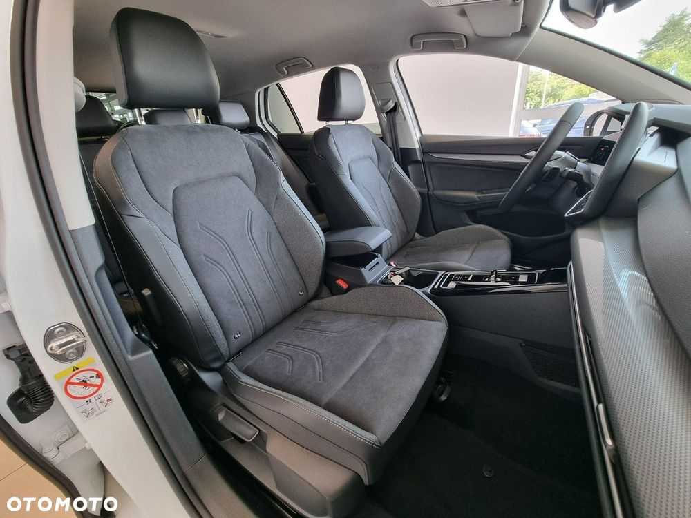 Volkswagen Golf - 16