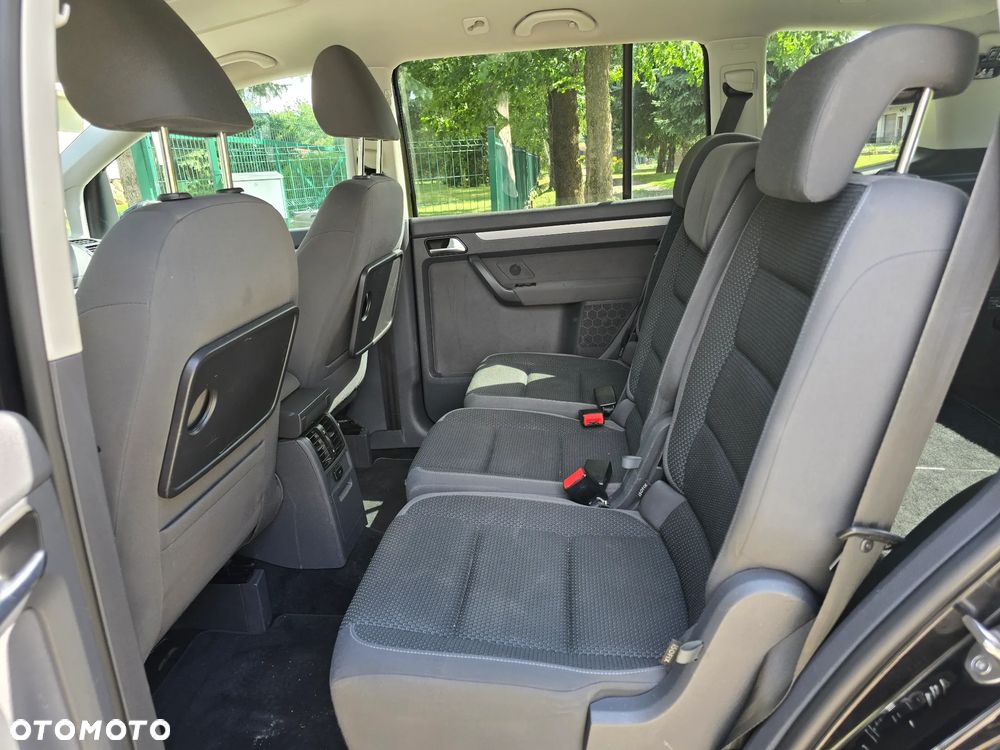 Volkswagen Touran - 7