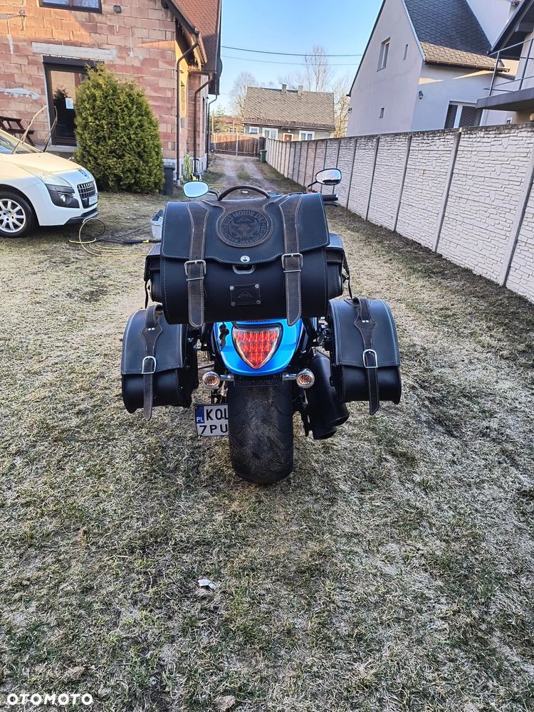 Suzuki Boulevard - 17