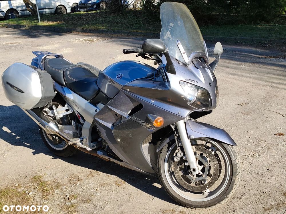 Yamaha FJR - 2