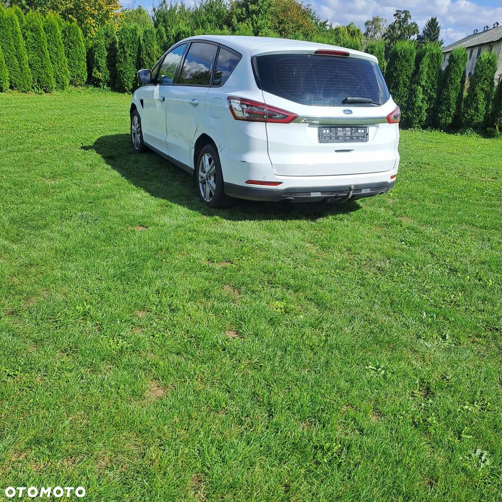 Ford S-Max ver-2-0-tdci-dpf-titanium - 3