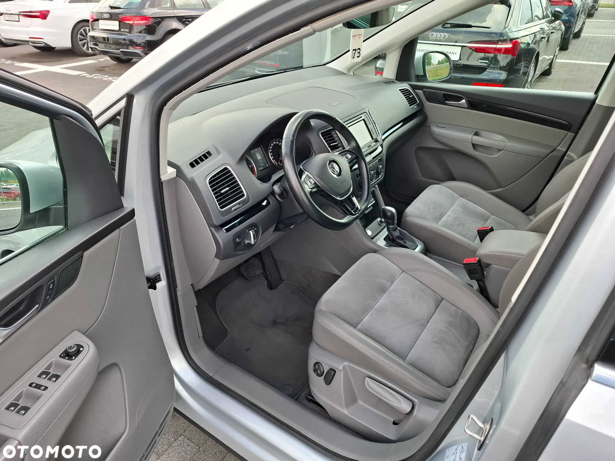 Volkswagen Sharan 2.0 TDI Highline DSG - 14