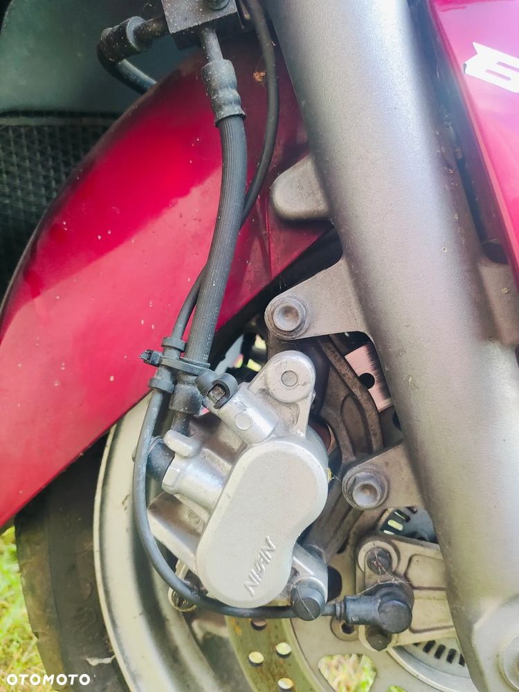 Suzuki Burgman - 7