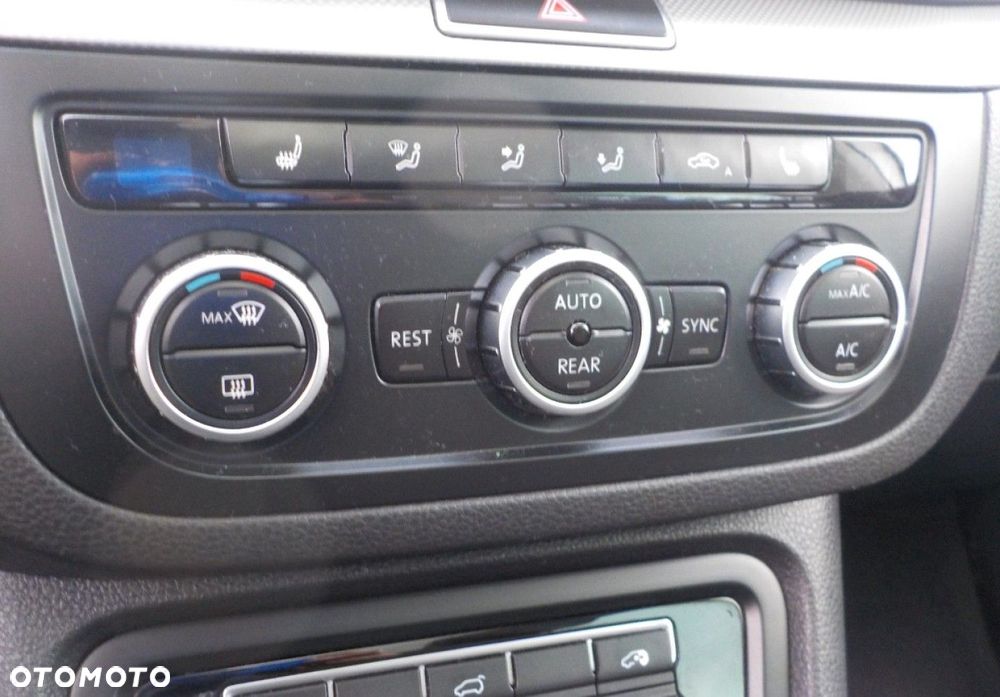 Volkswagen Sharan - 25