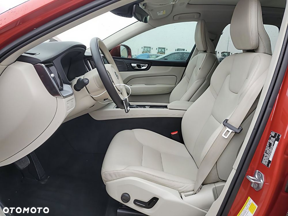 Volvo XC 60 - 8