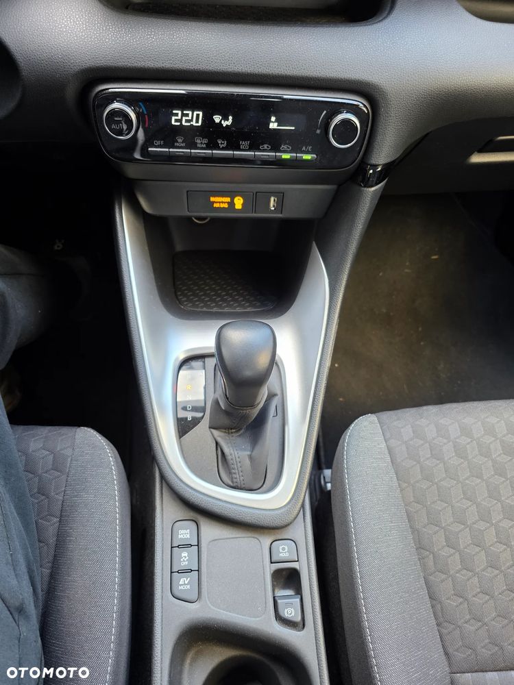 Toyota Yaris Hybrid 1.5 Active - 12