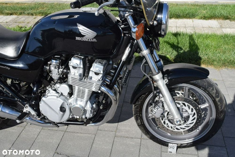 Honda CB - 8