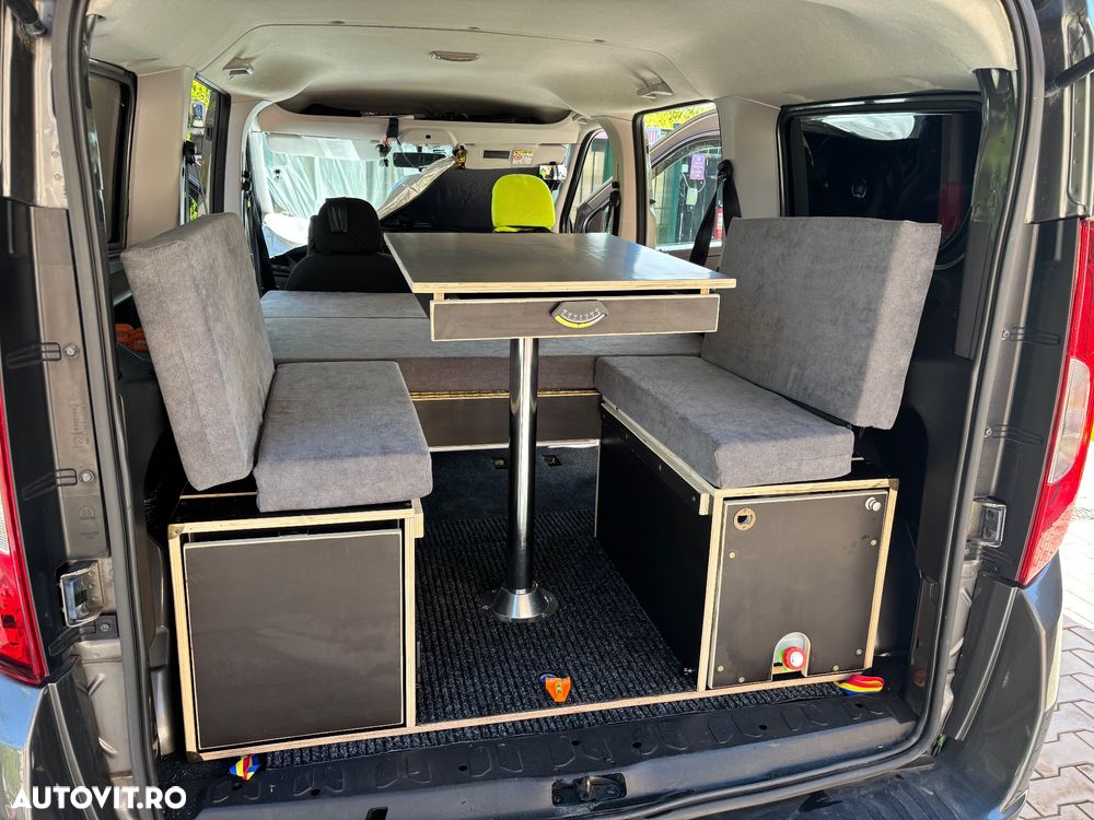 Fiat Doblo Combi 1.3 Mjet 95 CP Maxi Confort - 26