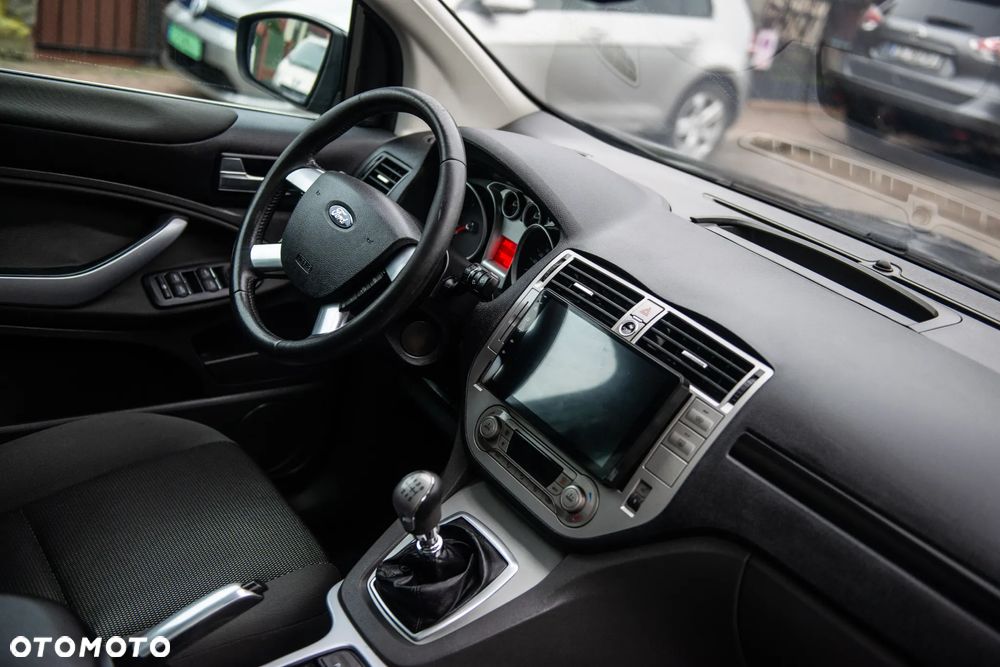 Ford Kuga 2.0 TDCi 4x4 Titanium - 29