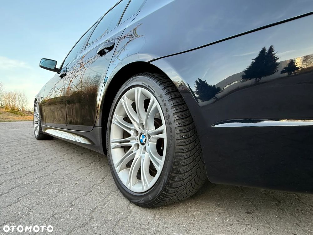 BMW Seria 5 525i - 9