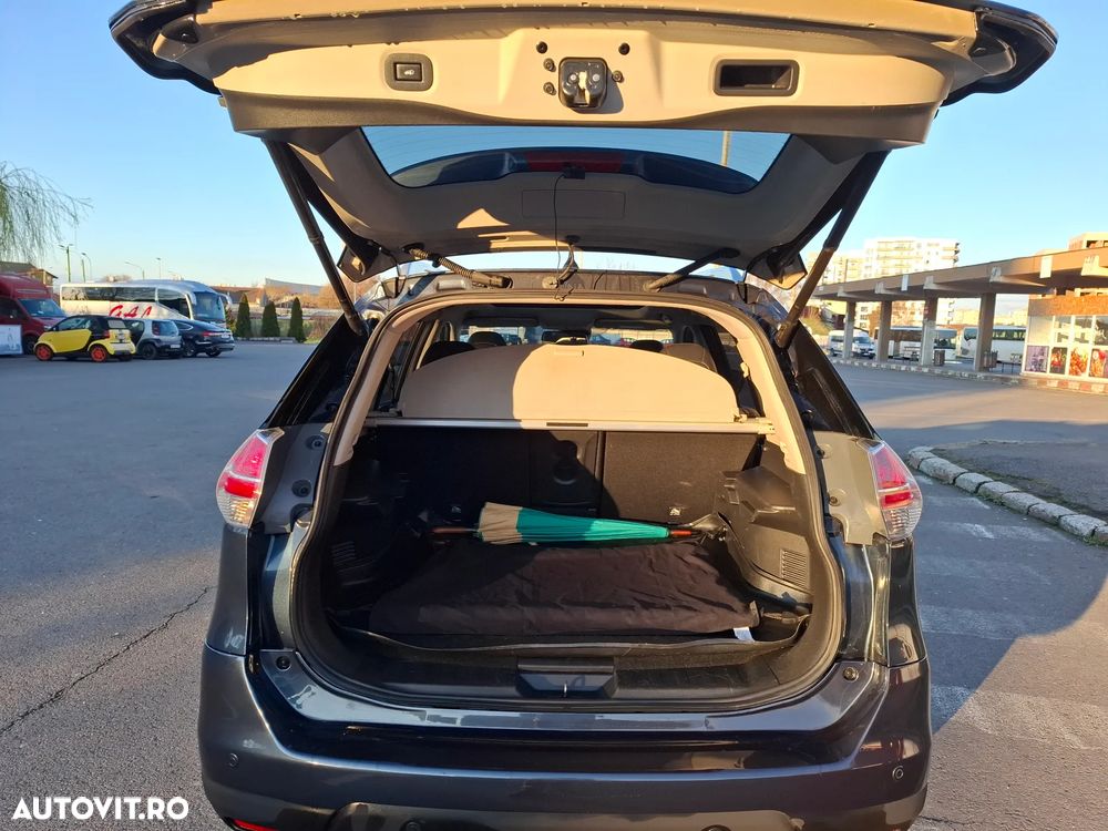 Nissan X-Trail 2.0 dCi ALL-MODE 4x4i Xtronic Tekna - 8